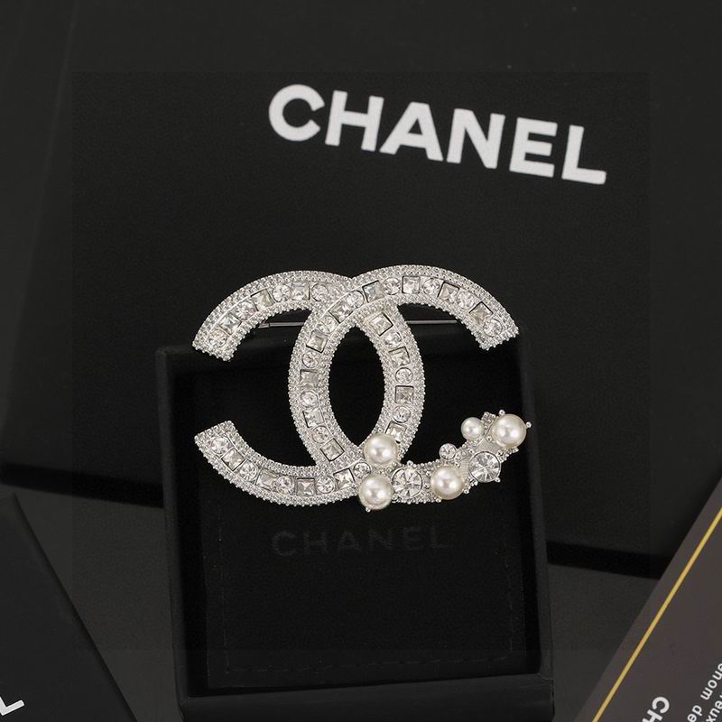 Chanel Brooch 07yxs33